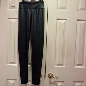 Offline by Aerie Real Good Leggings Faux Leather Size M Hi Rise Black